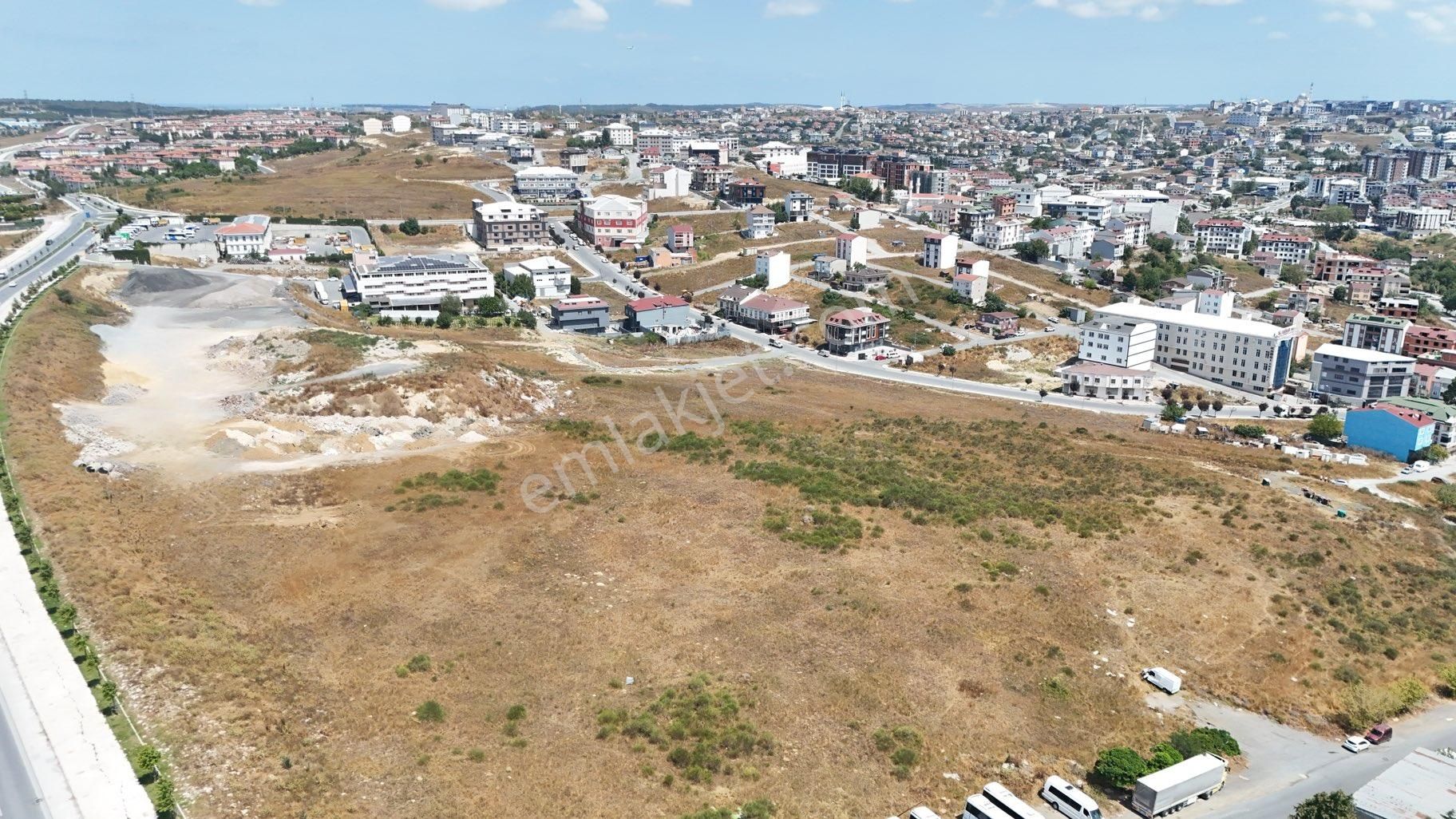 Arnavutköy Taşolukta Cadde Cephe Köşe Başı Satılık Arsa - Görsel 15