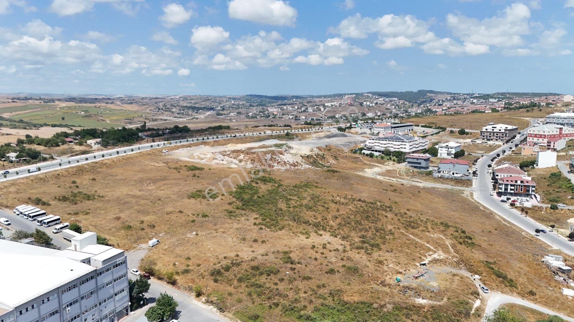 Arnavutköy Taşolukta Cadde Cephe Köşe Başı Satılık Arsa - Görsel 20