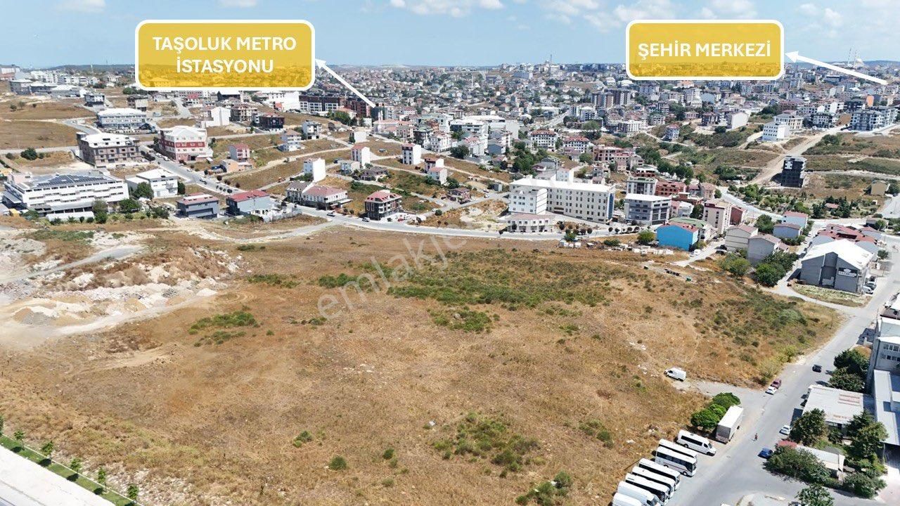 Arnavutköy Taşolukta Cadde Cephe Köşe Başı Satılık Arsa - Görsel 2