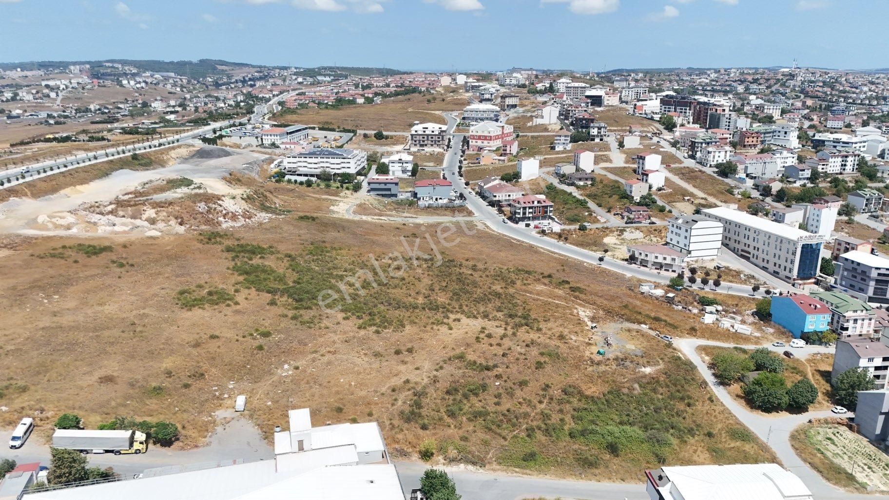 Arnavutköy Taşolukta Cadde Cephe Köşe Başı Satılık Arsa - Görsel 17