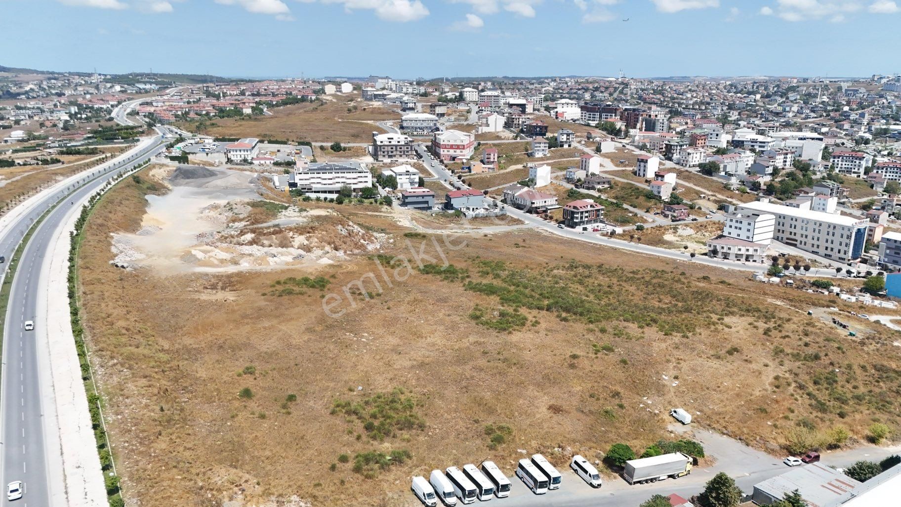 Arnavutköy Taşolukta Cadde Cephe Köşe Başı Satılık Arsa - Görsel 19