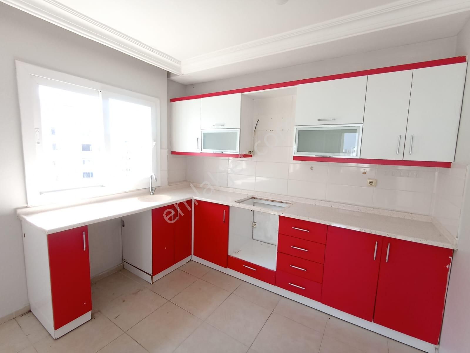 Pınarda Site İçerisinde 3+1 Güney Doğu Kuzey Cephe Çift Banyolu