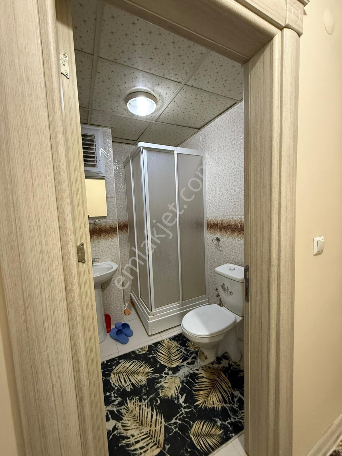 Satılık 1+1 Daire Eşyalı Şu Anda Tadilat Yapılıyor Lüks Bir Şekilde Yapılacaktır Bina Yaşı 6 - Görsel 6