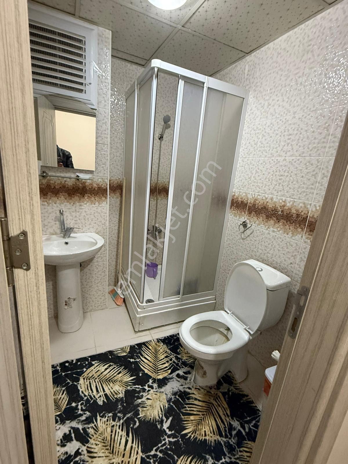 Satılık 1+1 Daire Eşyalı Şu Anda Tadilat Yapılıyor Lüks Bir Şekilde Yapılacaktır Bina Yaşı 6 - Görsel 10