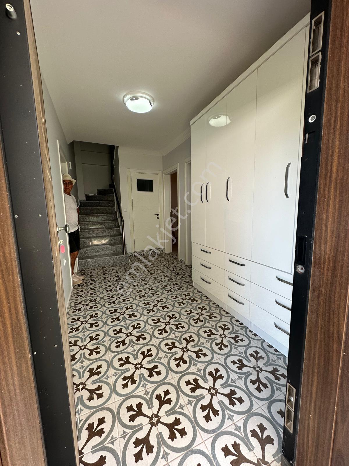 Didimde Denize Yakın Tam Müstakil 6+1 Villa - Görsel 25