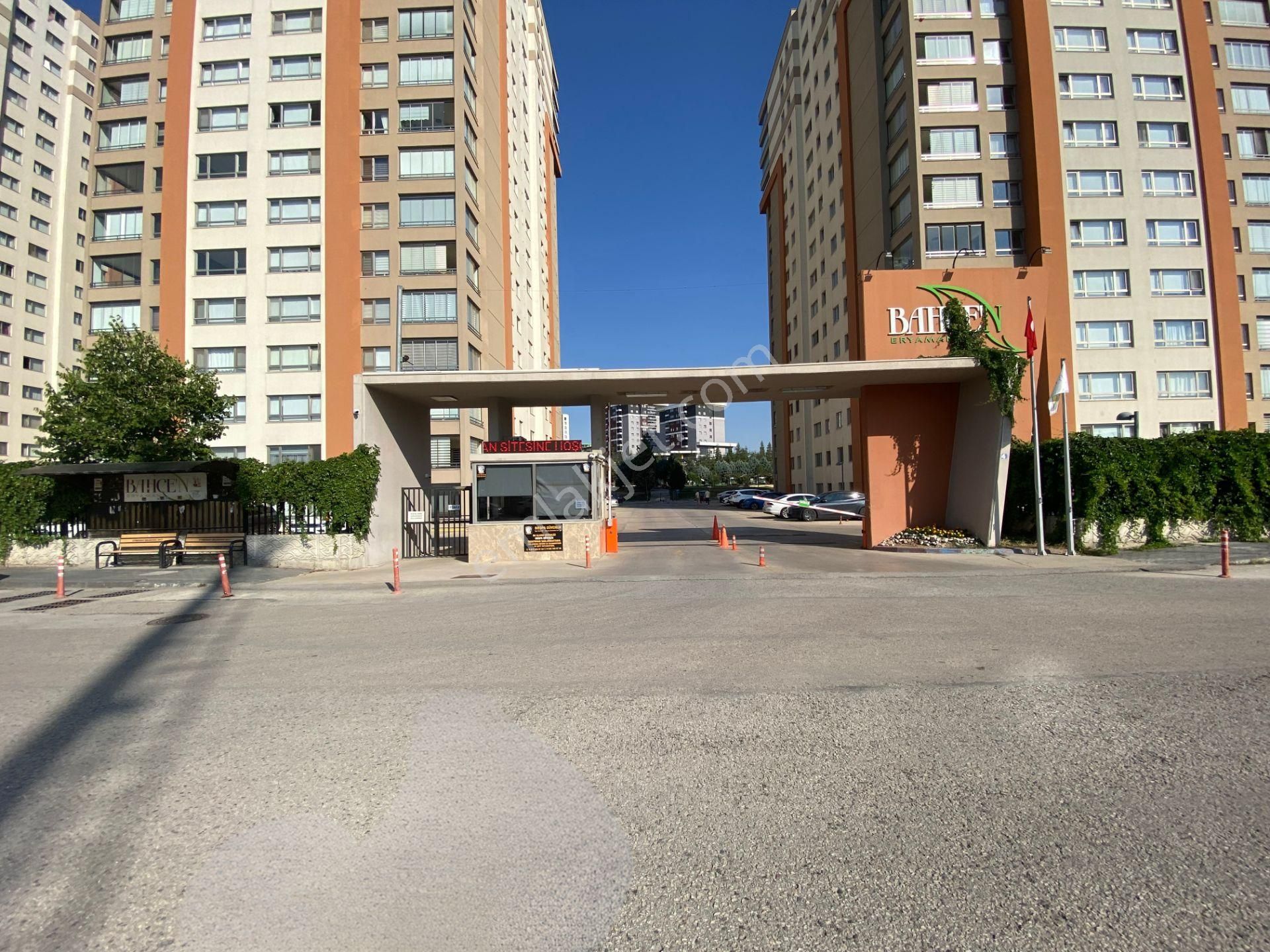 Bahçen Eryaman Konutlarında Açık Yüzme Havuzlu 4+1 Satılık Daire