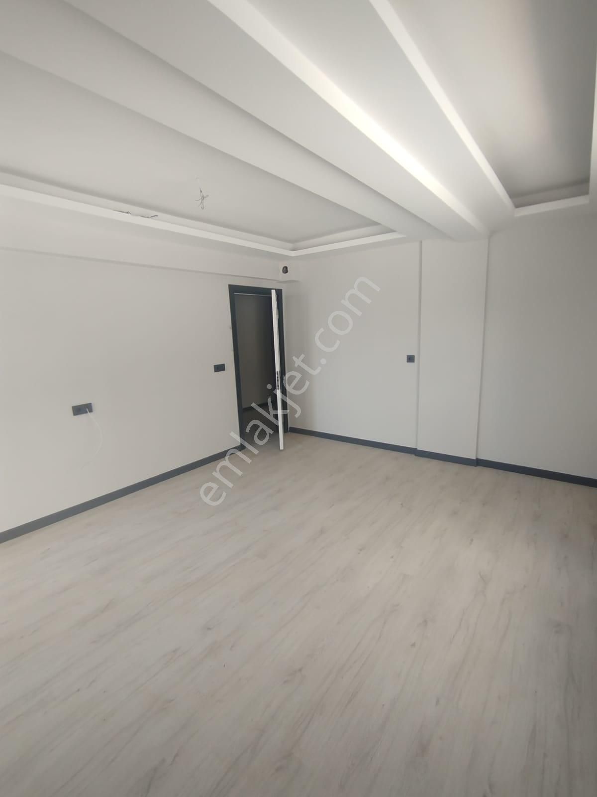 Akhisar Efem Gayrimenkulden Atatürk Mh Satılık 2+1 Sıfır Daire!!! - Görsel 8