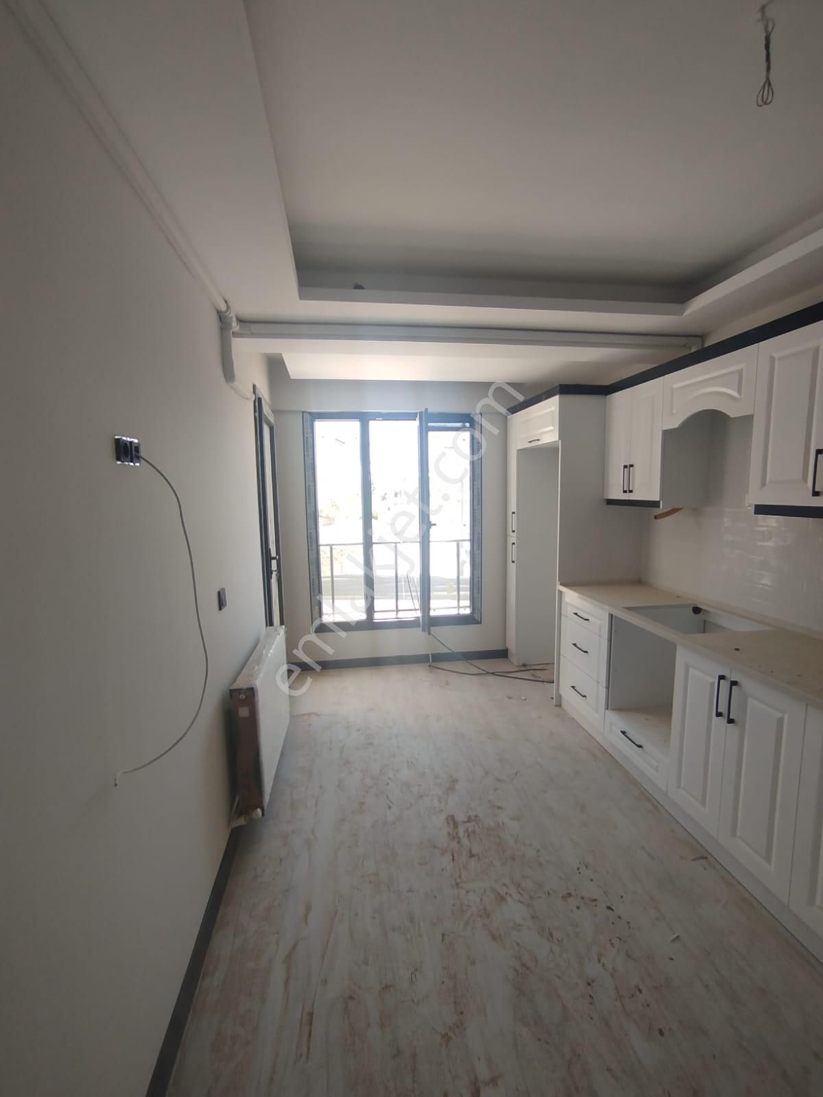 Akhisar Efem Gayrimenkulden Atatürk Mh Satılık 2+1 Sıfır Daire!!! - Görsel 3