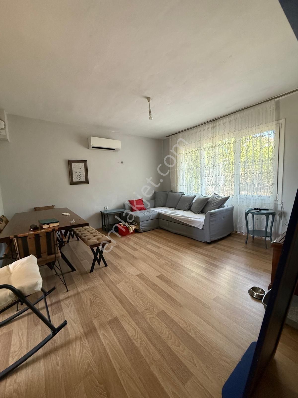 Saadet Korkmaz Emlak'tan Bademli'de Kiralık 2+1 Müstakil Ev