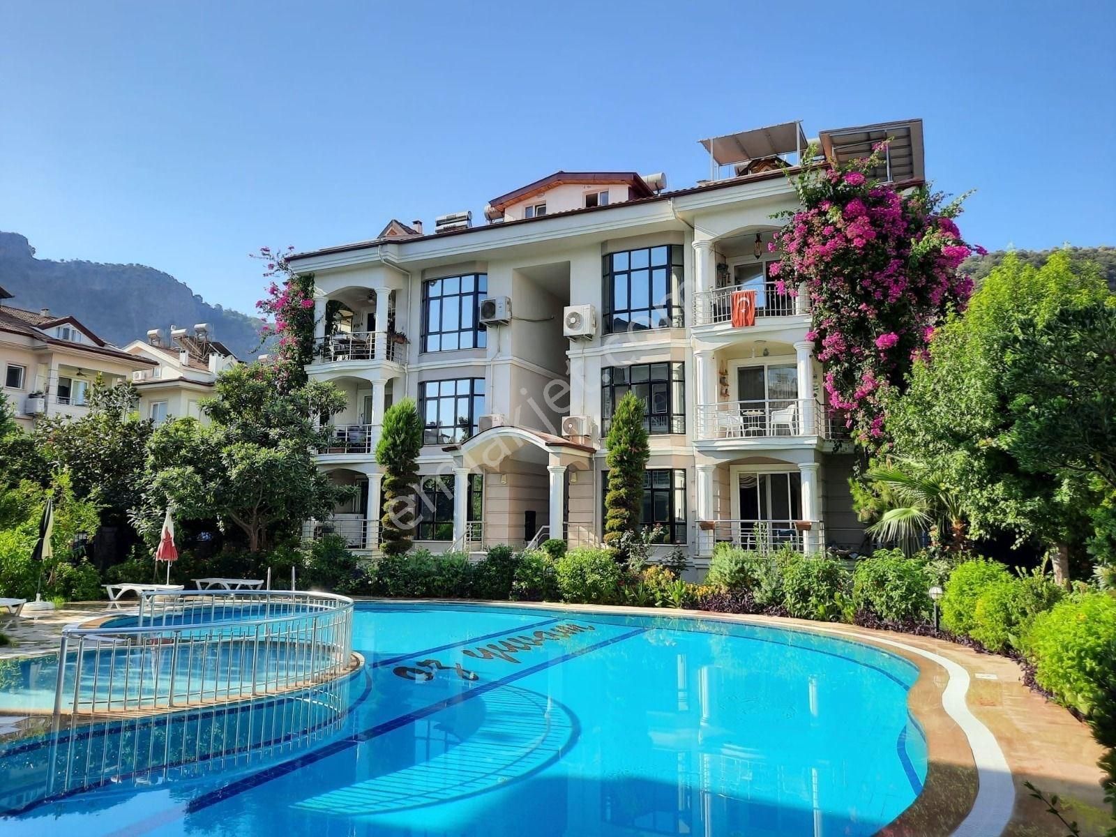 Satılık 3+1 Daire – Havuzlu Nezih Sitede – Fethiye’de Merkezi Konumda