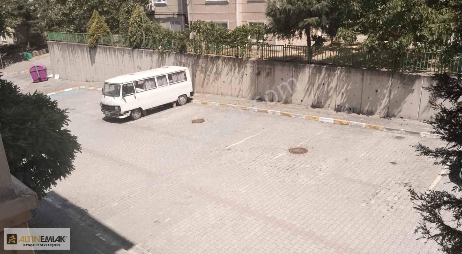 13 Bölgede Satılık 1+1 Arakat Yatırımcıya Uygun - Görsel 4