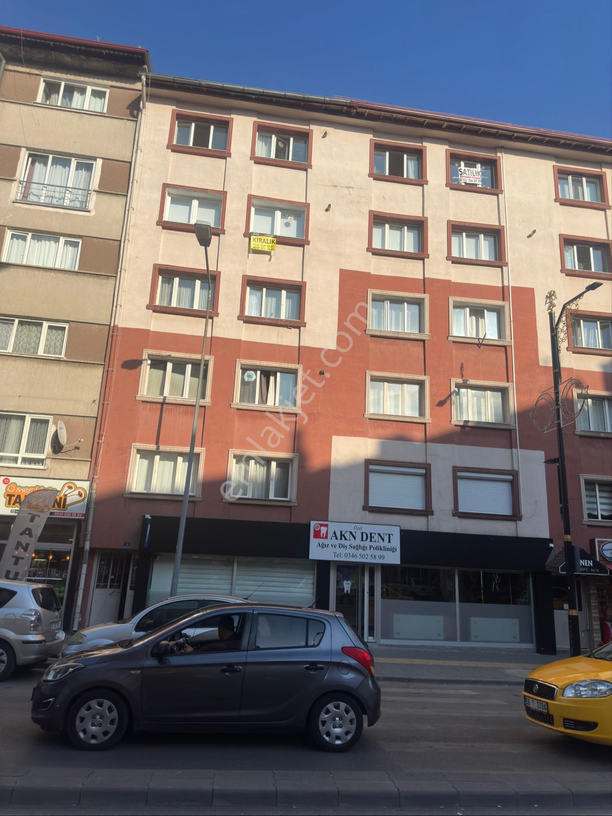 Şahbaz Emlak’tan- Örtülüpınar’da Cadde Üzeri Satılık Daire