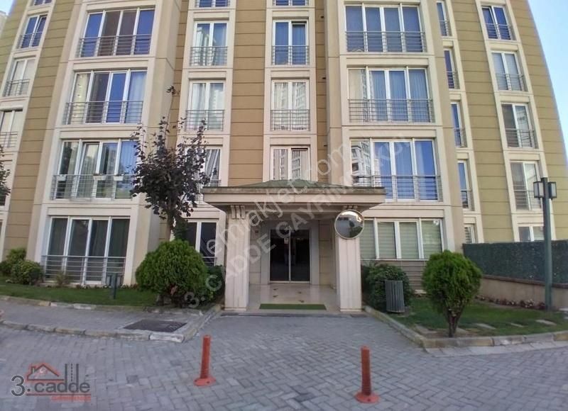 Bahçeşehir Uphill Court Satılık 1+1 Muhteşem Manzaralı
