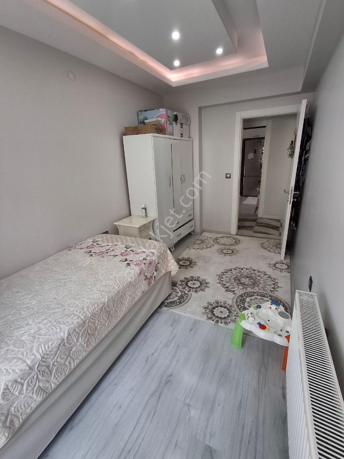 Buca Hürriyet Mahallesinde Satılık Arakat 3+1 Doğalgazlı Geniş Ferah Bir Daire - Görsel 22