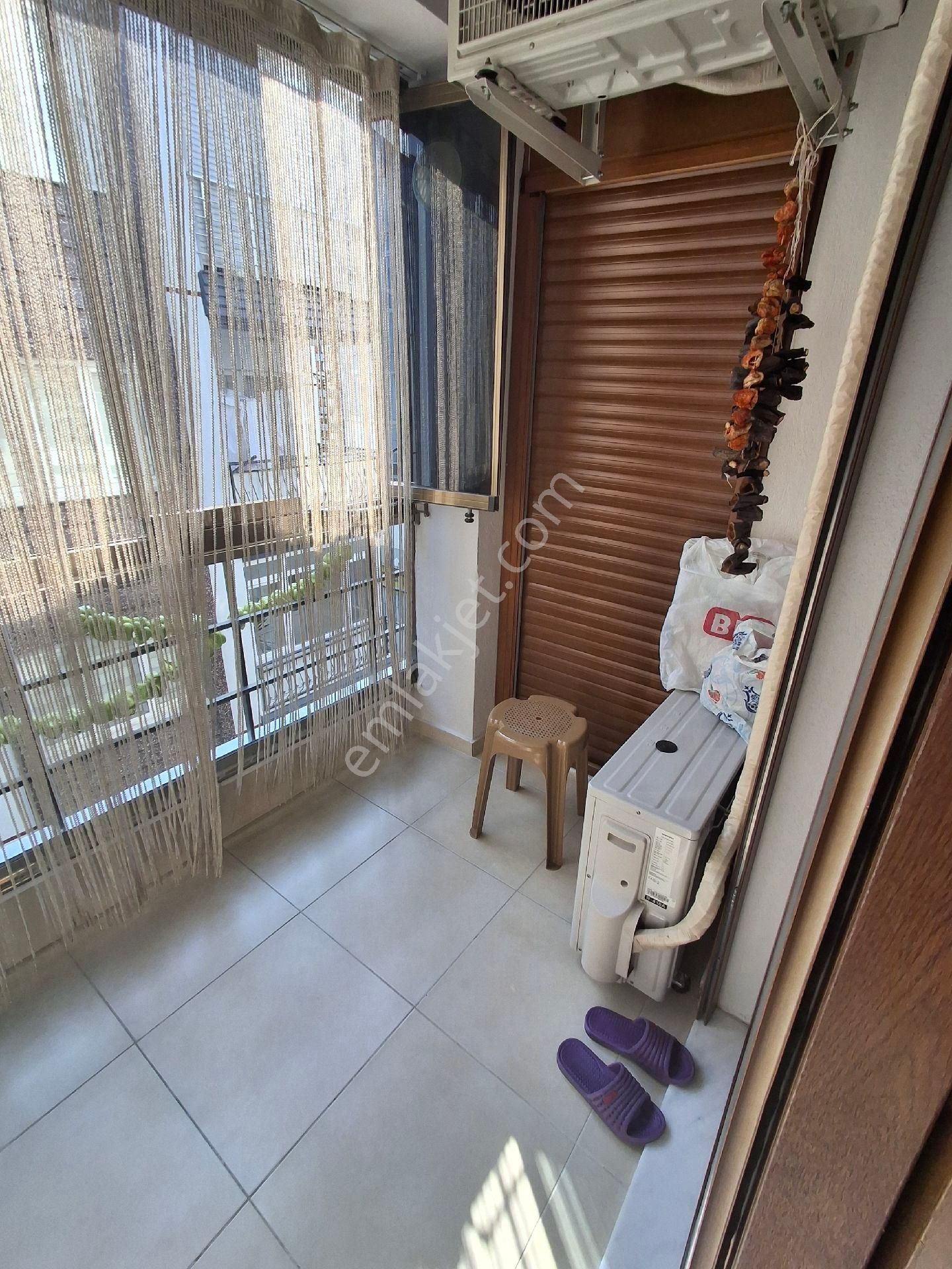 Buca Hürriyet Mahallesinde Satılık Arakat 3+1 Doğalgazlı Geniş Ferah Bir Daire - Görsel 25