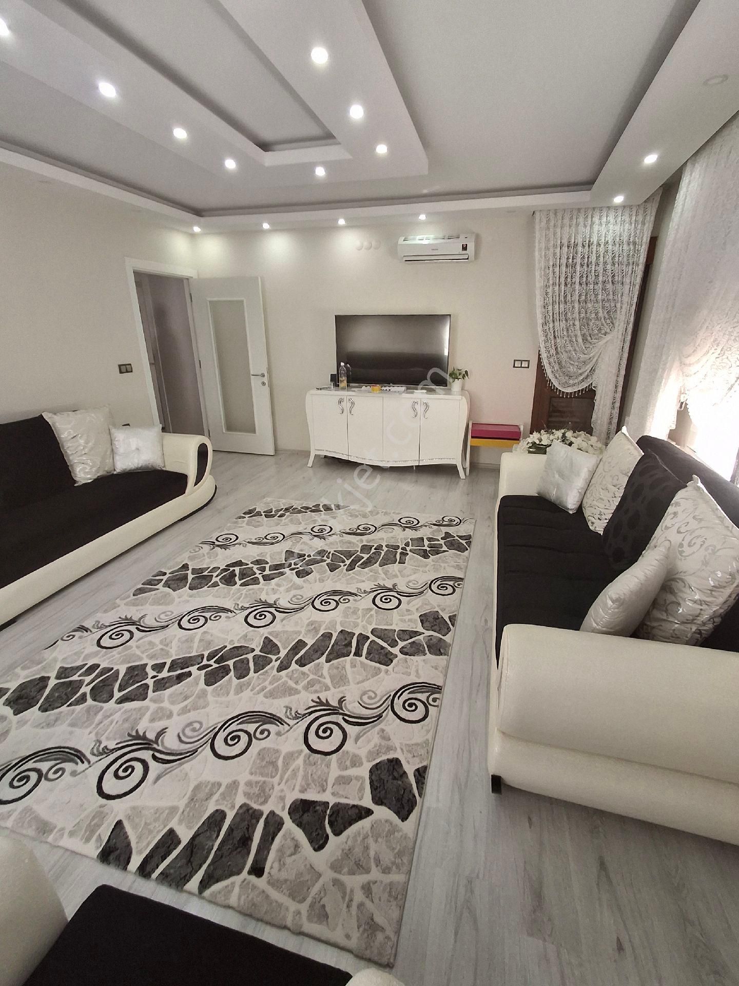 Buca Hürriyet Mahallesinde Satılık Arakat 3+1 Doğalgazlı Geniş Ferah Bir Daire - Görsel 7