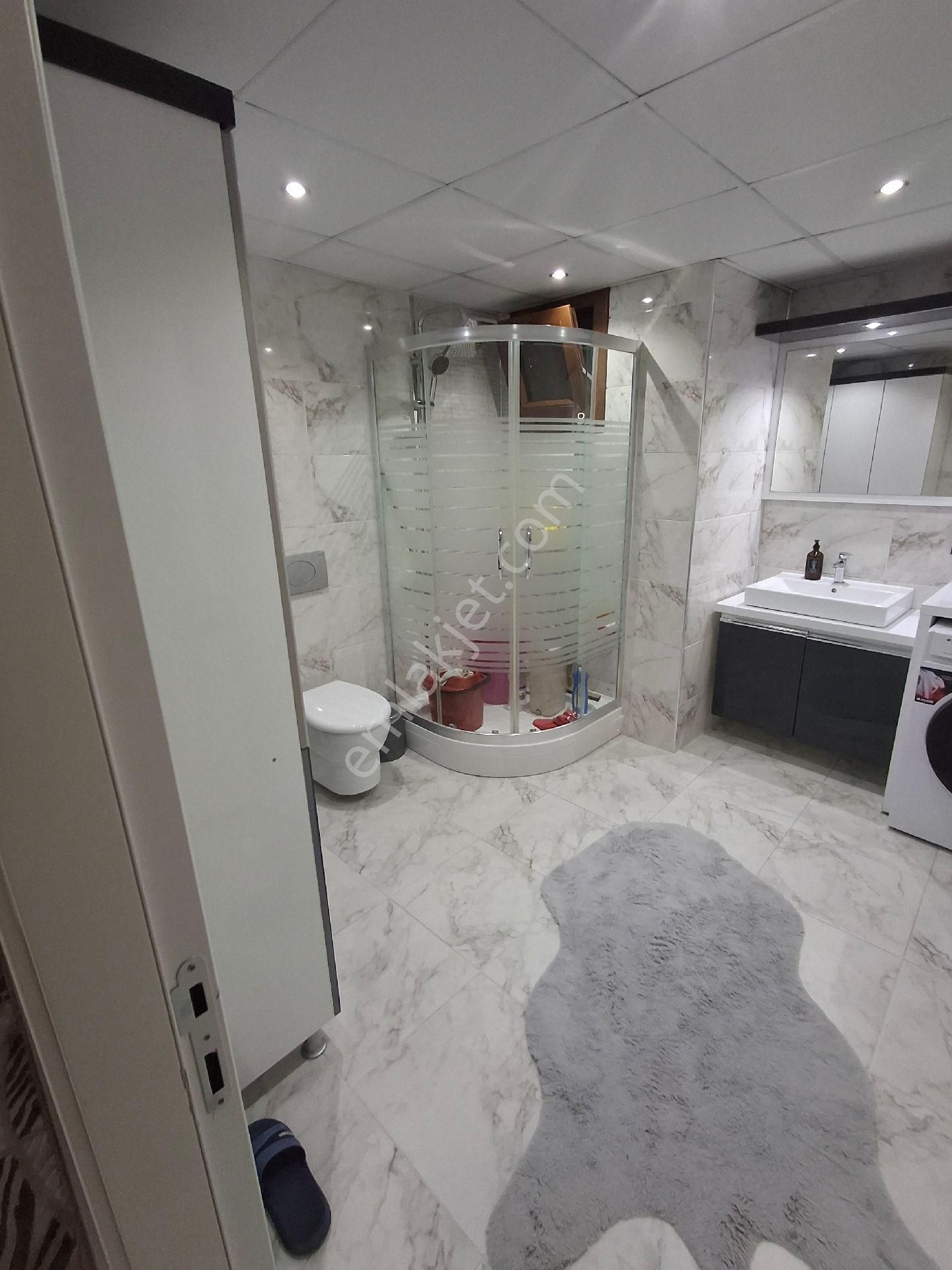 Buca Hürriyet Mahallesinde Satılık Arakat 3+1 Doğalgazlı Geniş Ferah Bir Daire - Görsel 11