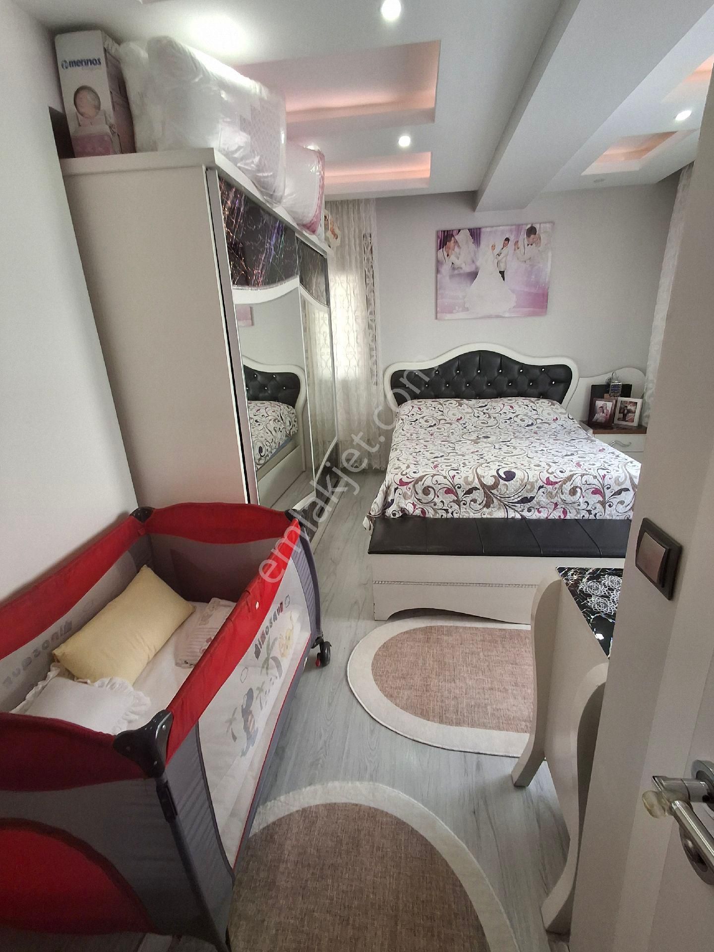 Buca Hürriyet Mahallesinde Satılık Arakat 3+1 Doğalgazlı Geniş Ferah Bir Daire - Görsel 16