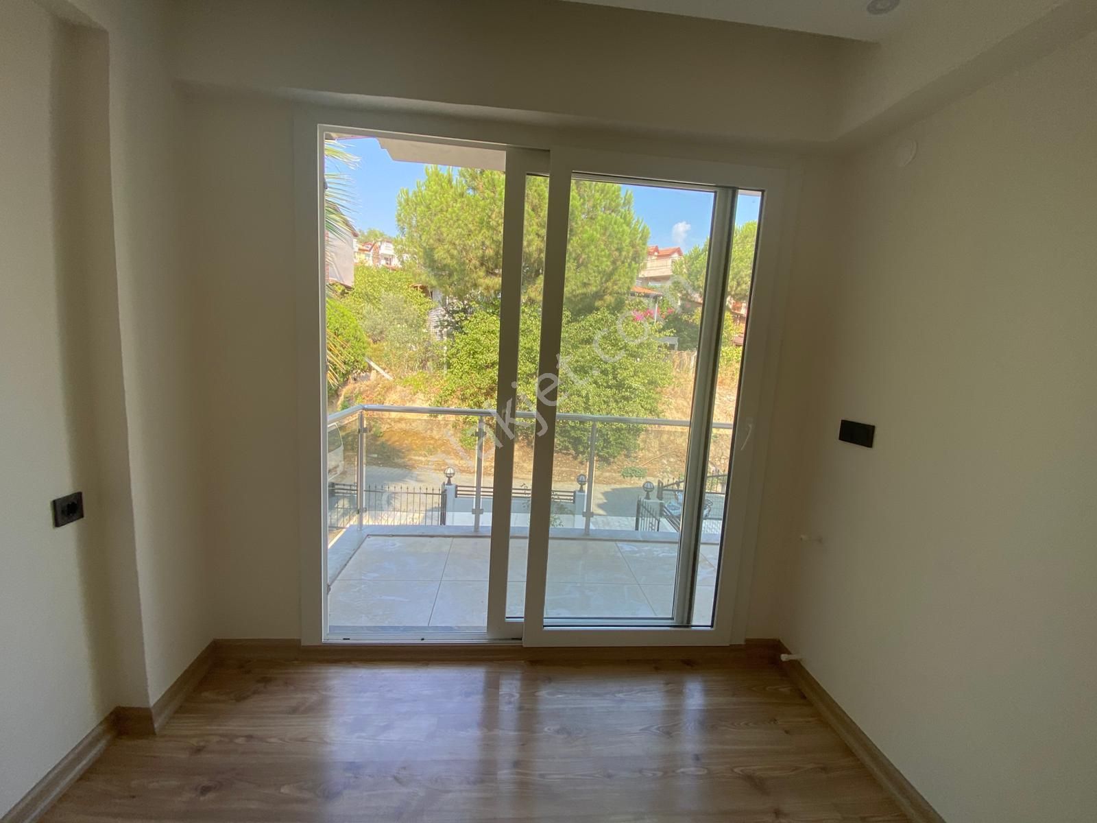 Kuşadası Marina Deniz Manzaralı Dubleks Bahçeli 3+1 Villa - Görsel 13