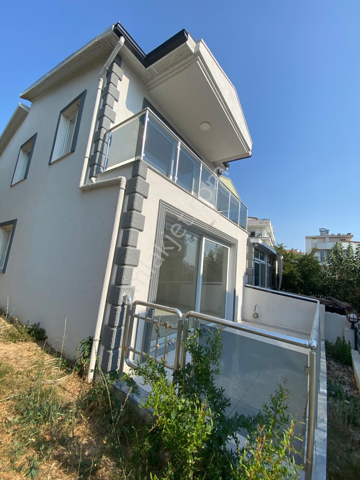 Kuşadası Marina Deniz Manzaralı Dubleks Bahçeli 3+1 Villa - Görsel 28