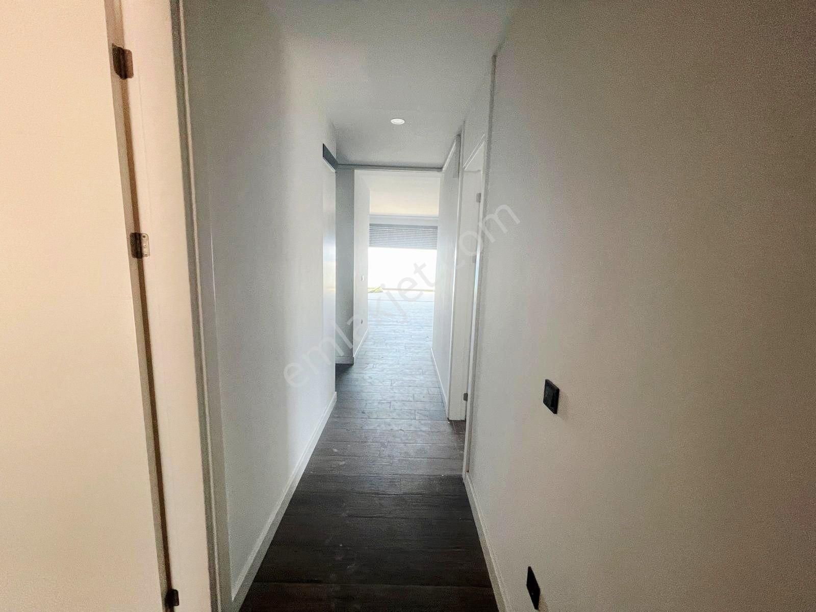 Değirmendere Mevkiinde Ful Deniz Manzaralı Doğalgazlı Ultralux 3+1 140m2 Daireler - Görsel 23