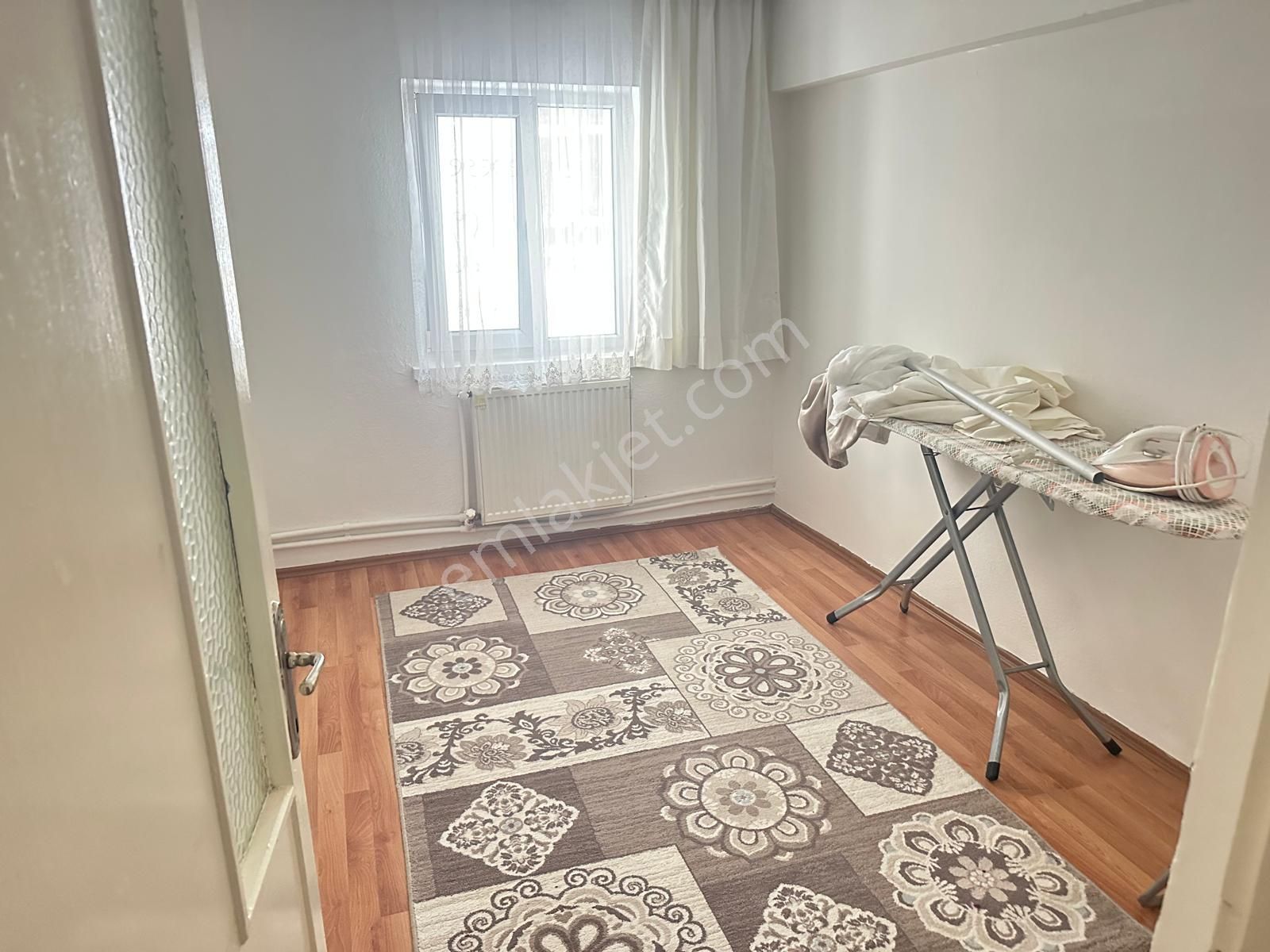 Etlikte Cadde Üzeri Full Yapılı Eşyalı Daire 3+1