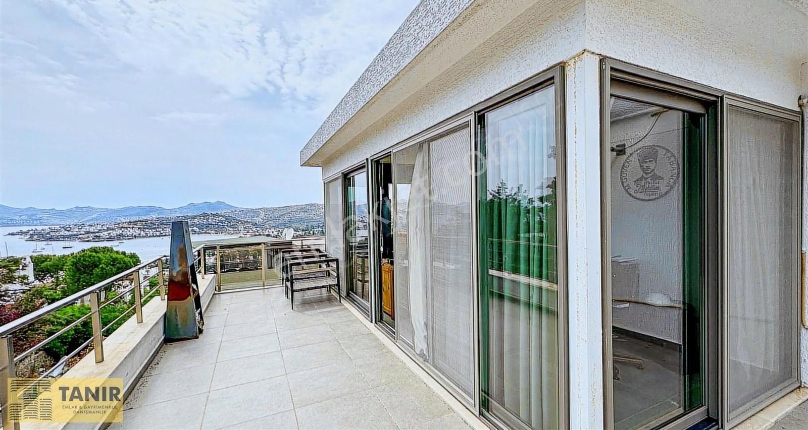 Bodrum Bitez De Fırsat Satılık Deniz Manzaralı 4+2 Satılık Villa