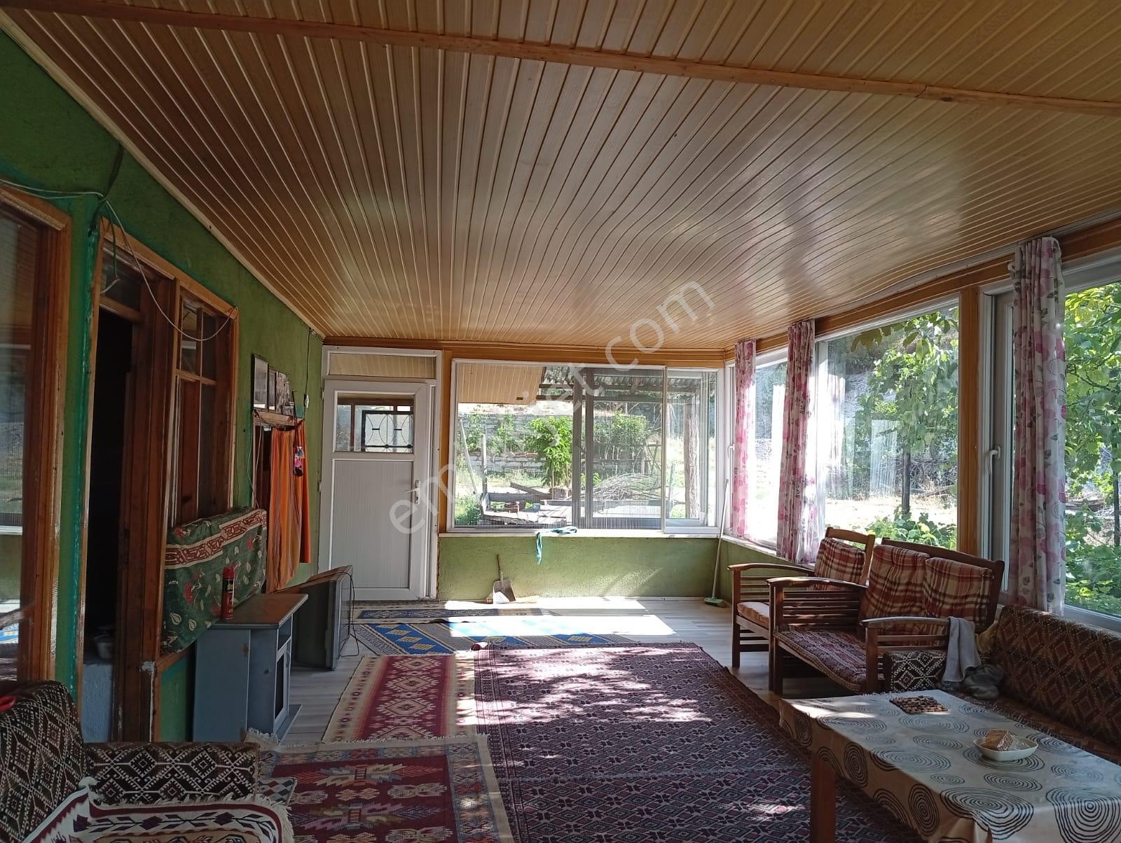 Ceviz Bahçeşi.çameli/akpınar' İçinde Müstekil Evli 250 Adet 13 Yıllık Yetişmiş Ağacı Olan Bahçe. - Görsel 5