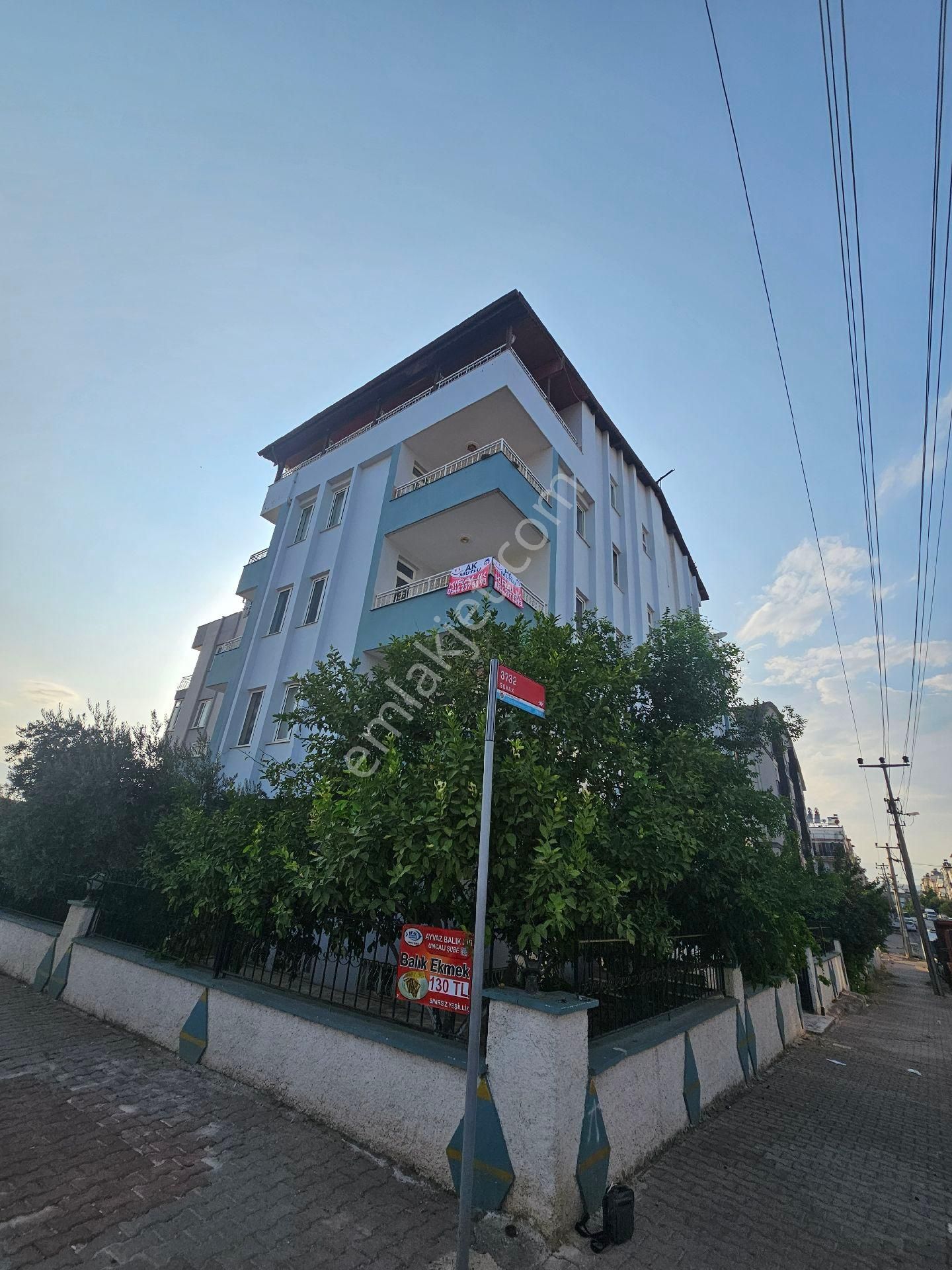 A K Mutludan Gülveren Asat Karşısı 2+1 Arakat Eşyasız Daire