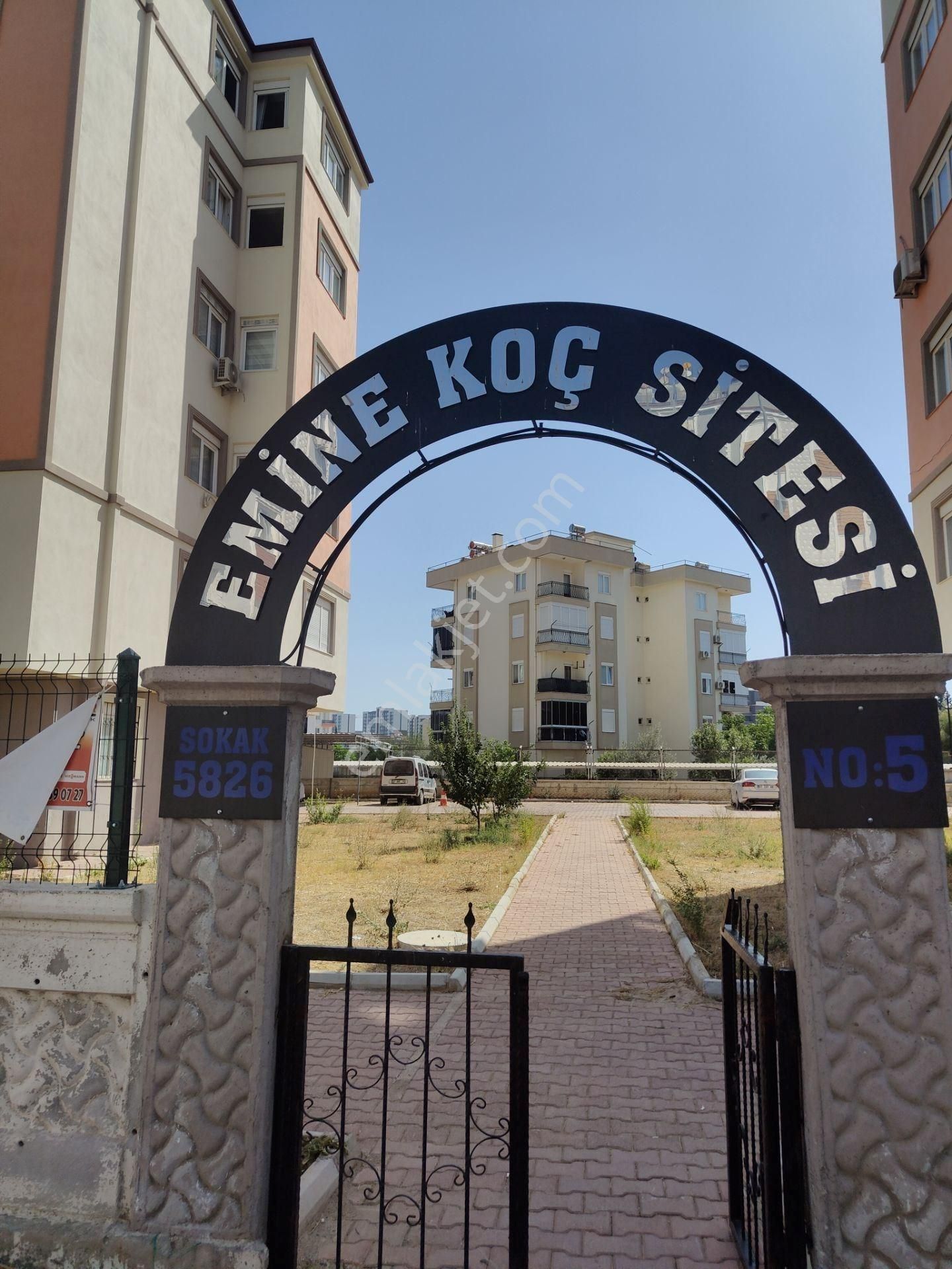Satılık! Baraj Mahallesi'nde Site İçi 2+1 Giriş Kat Fırsatı!