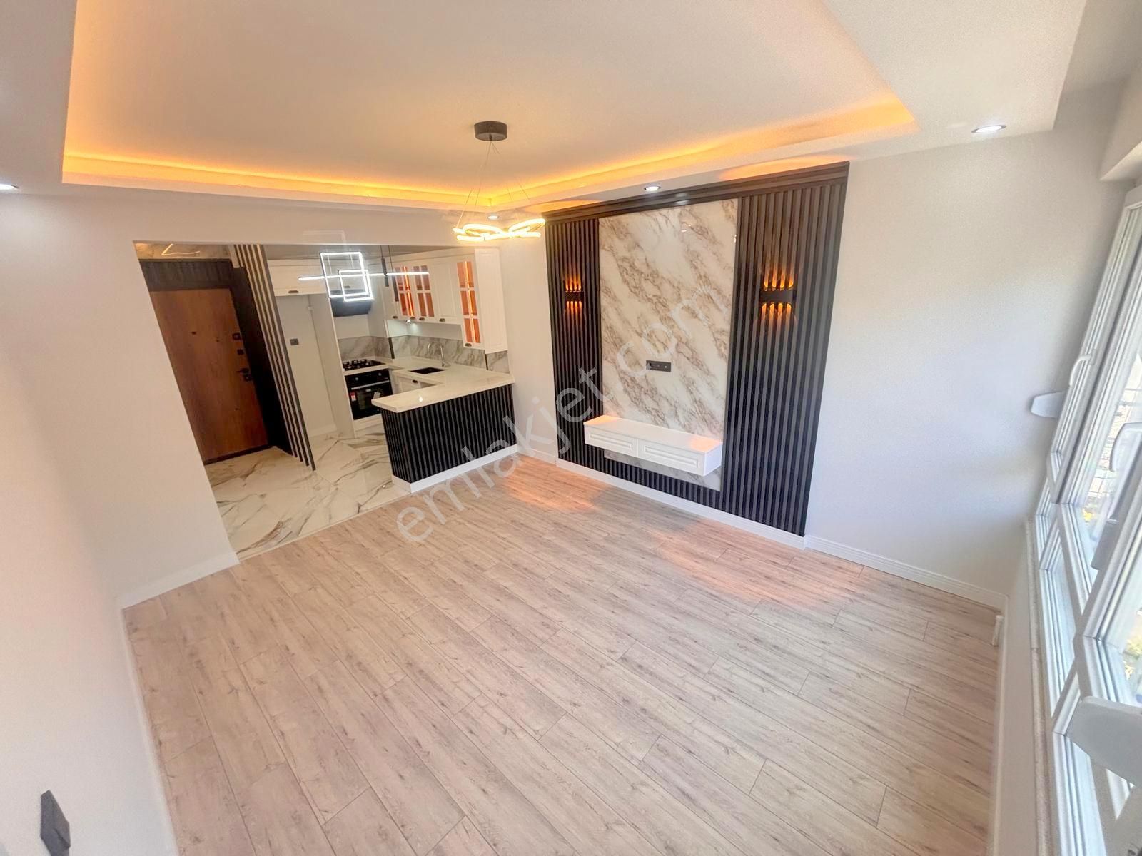 ▇akçayın Merkezinde Denize 200mt Şık Tasarımlı 2+1daire