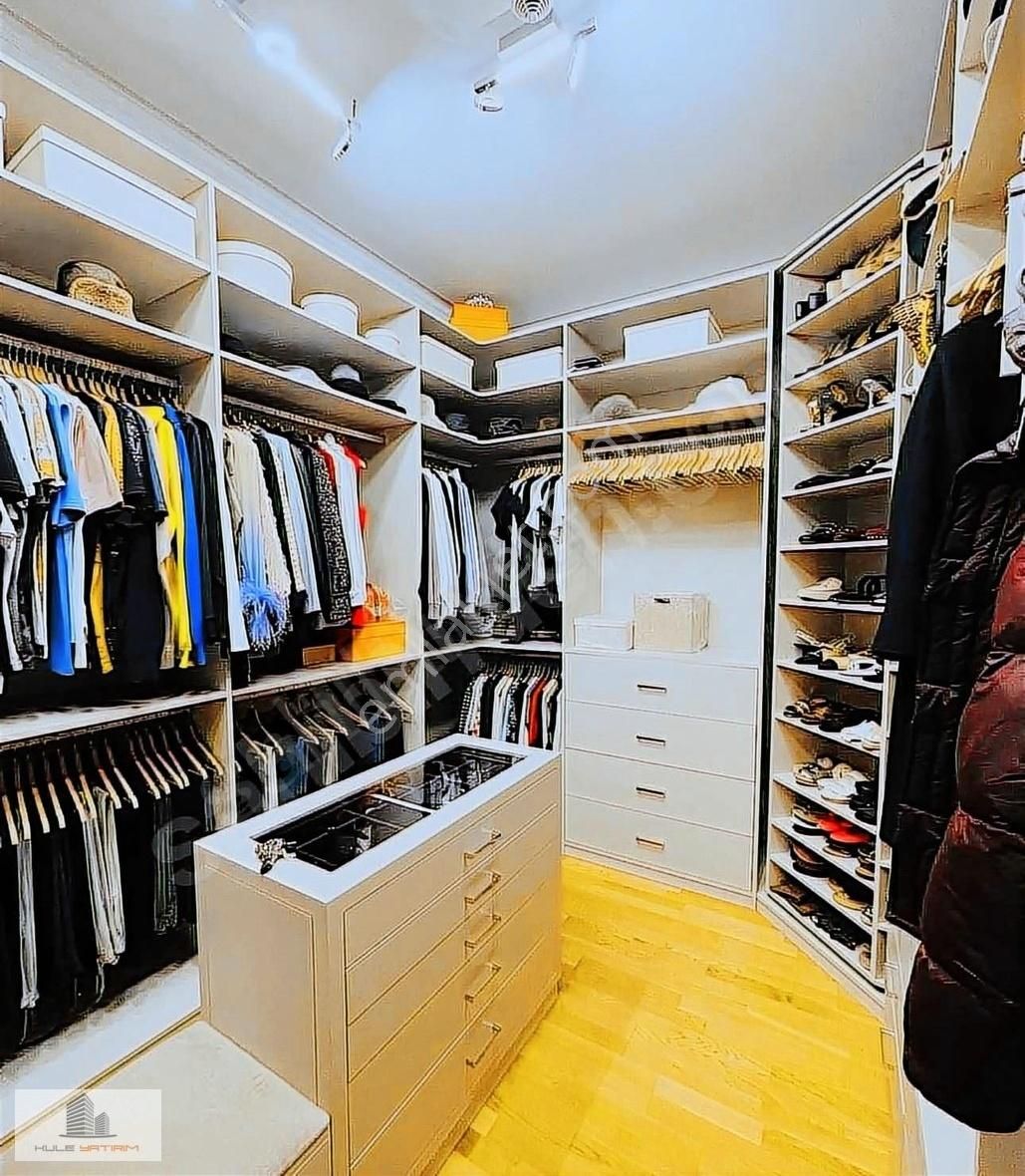 For Sale At Emaar Square 2+1 Apartment, 157 M², Facing Hermès, - Görsel 7