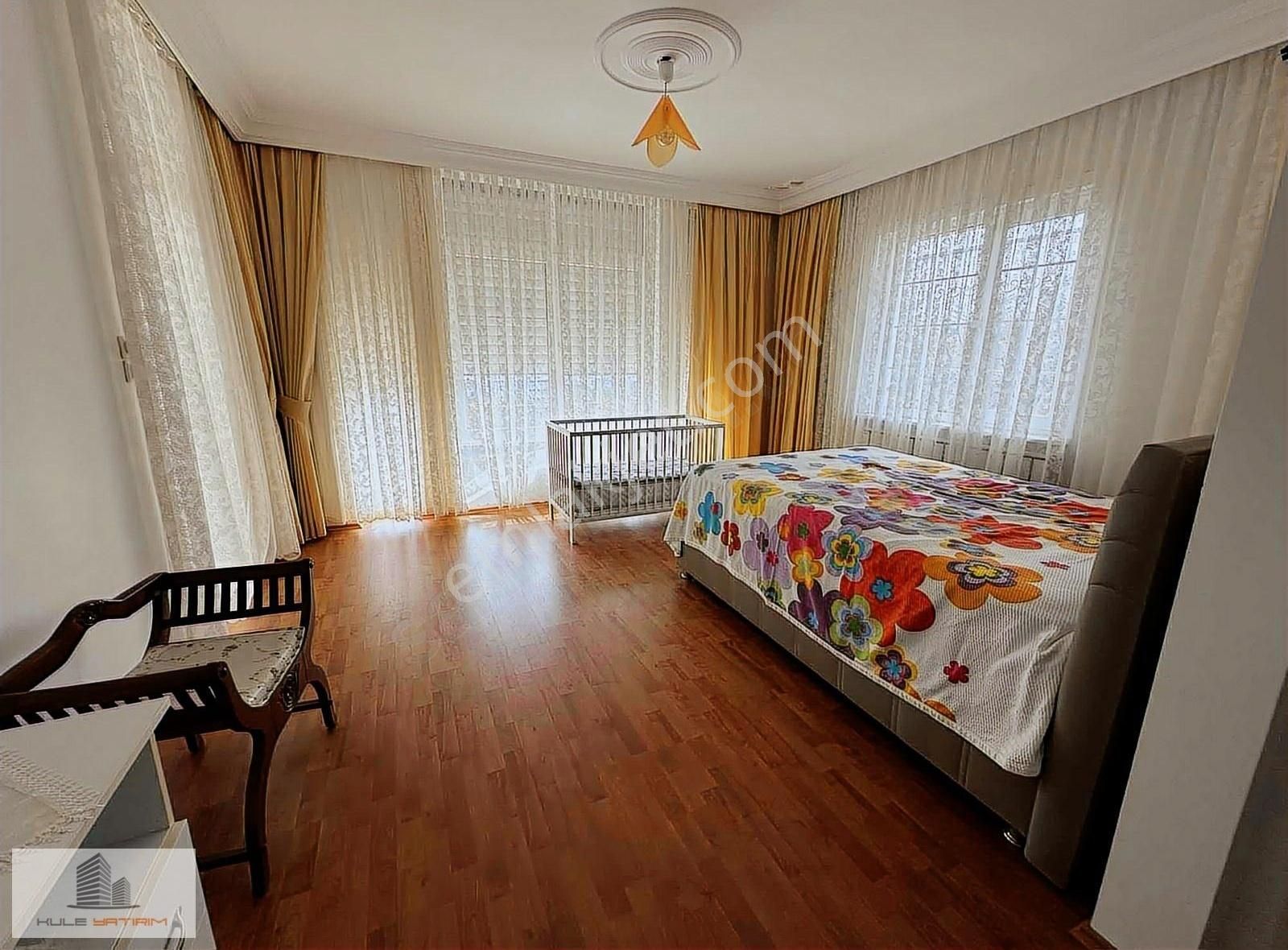 Büyükçekmece 1302 M2 Arsa Alanı İle 7+1 Satılık Havuzlu Villa - Görsel 27