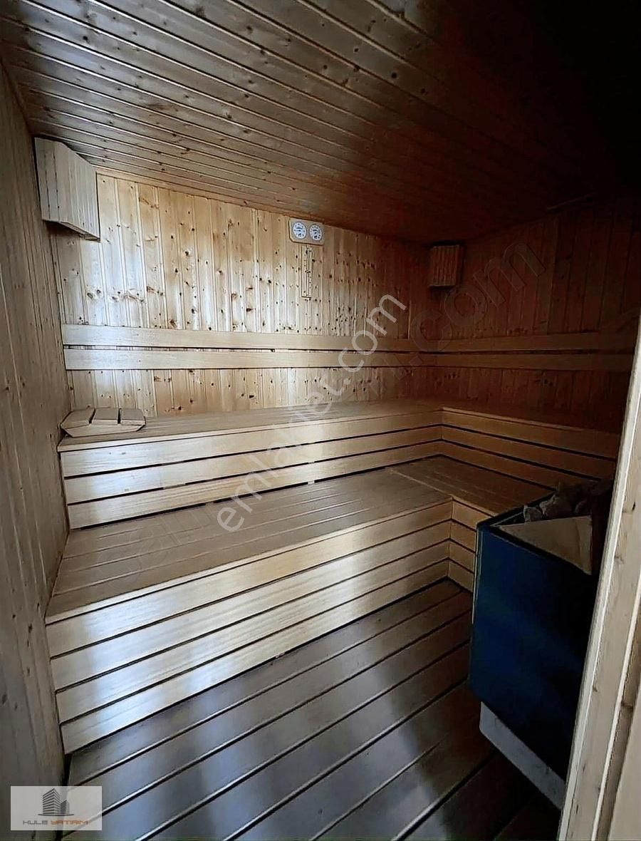 Büyükçekmece 1302 M2 Arsa Alanı İle 7+1 Satılık Havuzlu Villa - Görsel 7