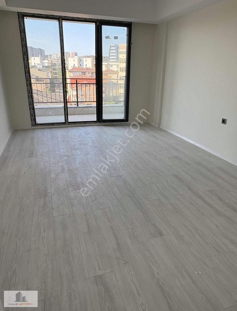 Tuzla'da Site İçinde Balkonlu Ebeveyn Banyolu 3+1 Satılık Daire - Görsel 12