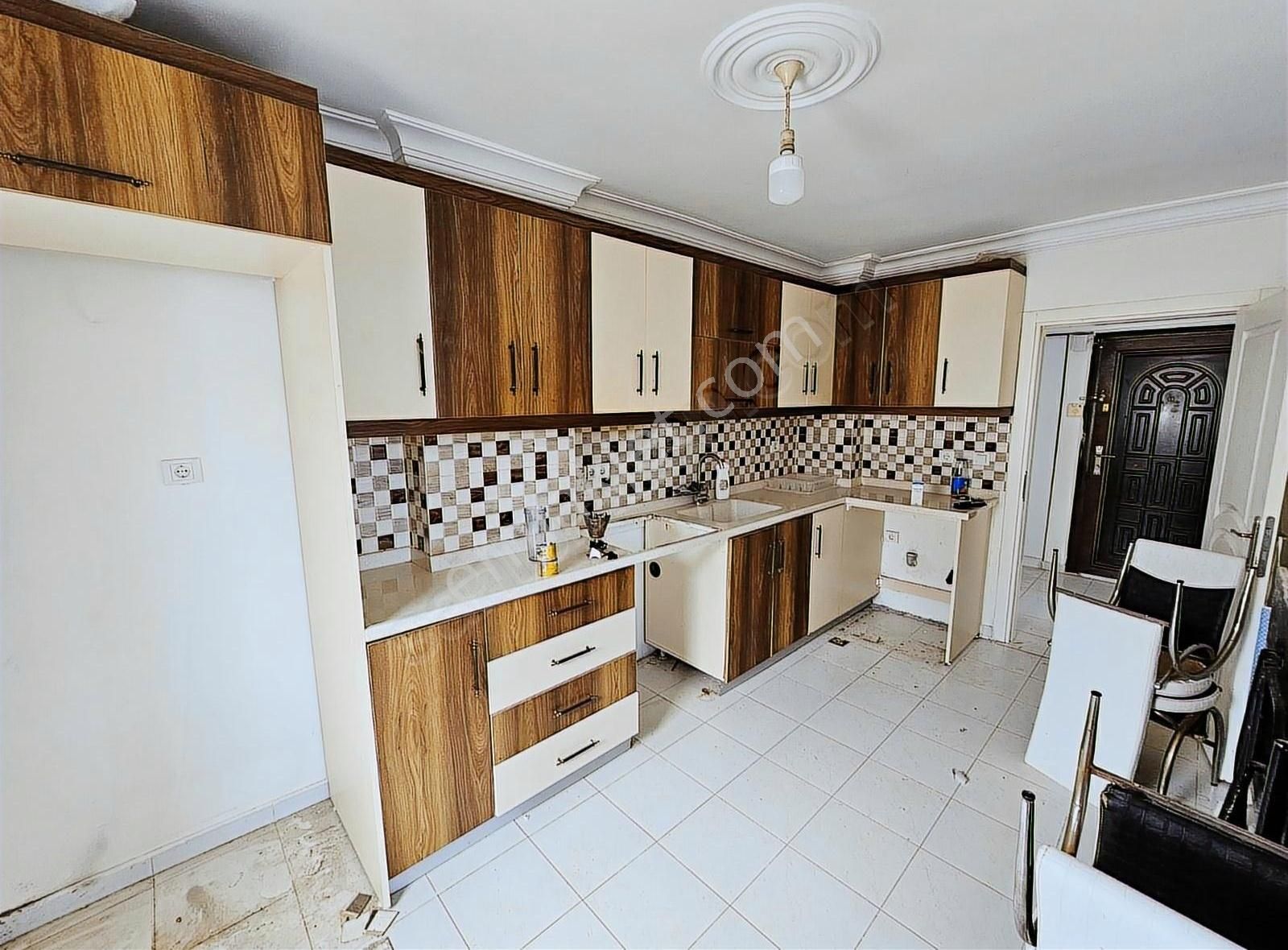 Mezitli Yeni Mah. Site İçinde Acil Satılık 3+1 Yapılı Daire