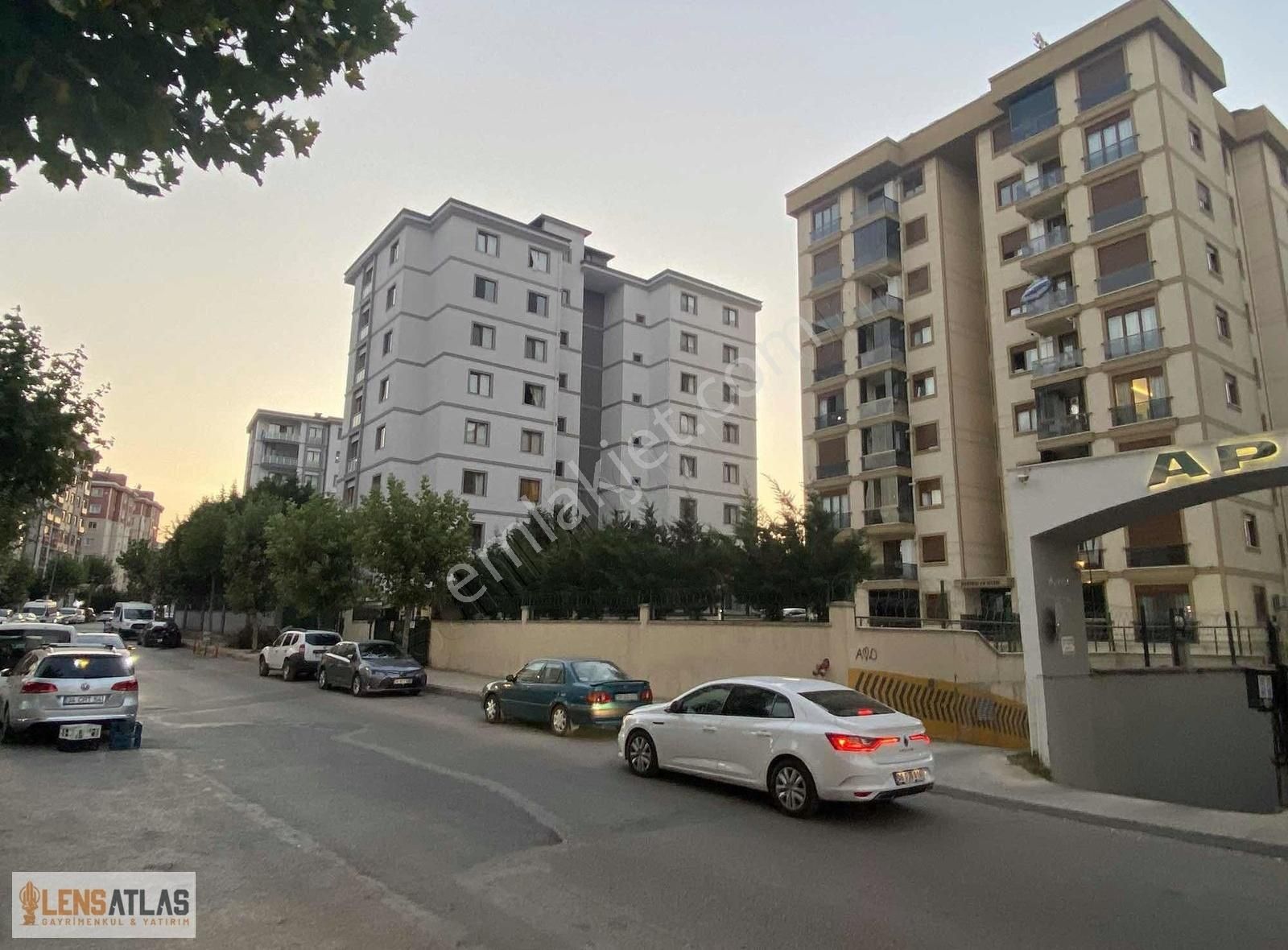 Kurtköy'de En Yaşanabilir Semtte 2+1 Satılık Ebeveyn Banyolu Ev