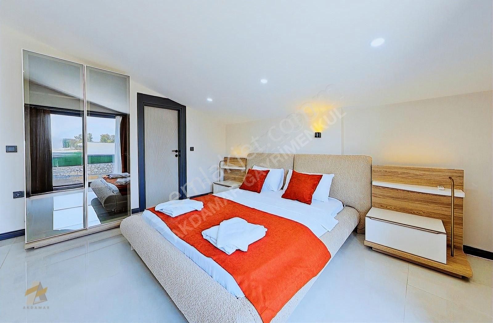 Kargı Oteller Bölgesinde Havuzlu Saunalı Lüks Villa - Görsel 14