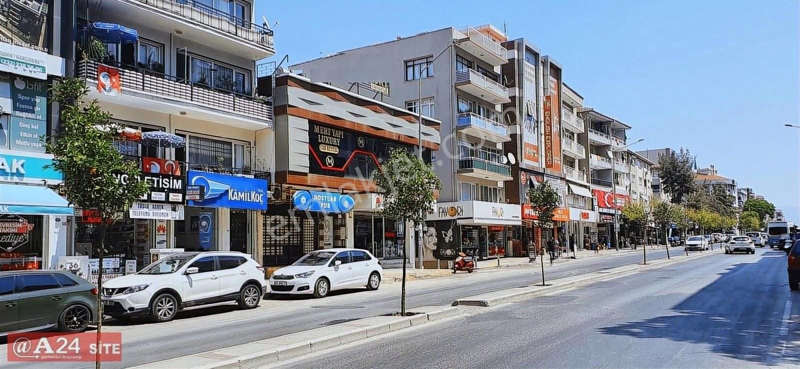 Narlıderede Kiralık Ofis Büro Muayenehane Kuaför İçi Full Yapılı