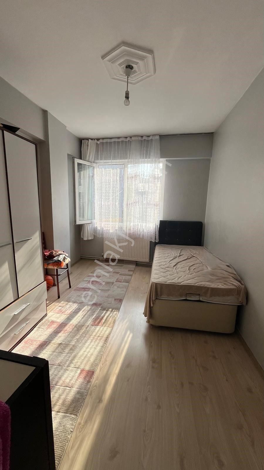 Gemlik Dereboyu Civarı 2+1 Çift Cephe Köşe Daire - Görsel 14