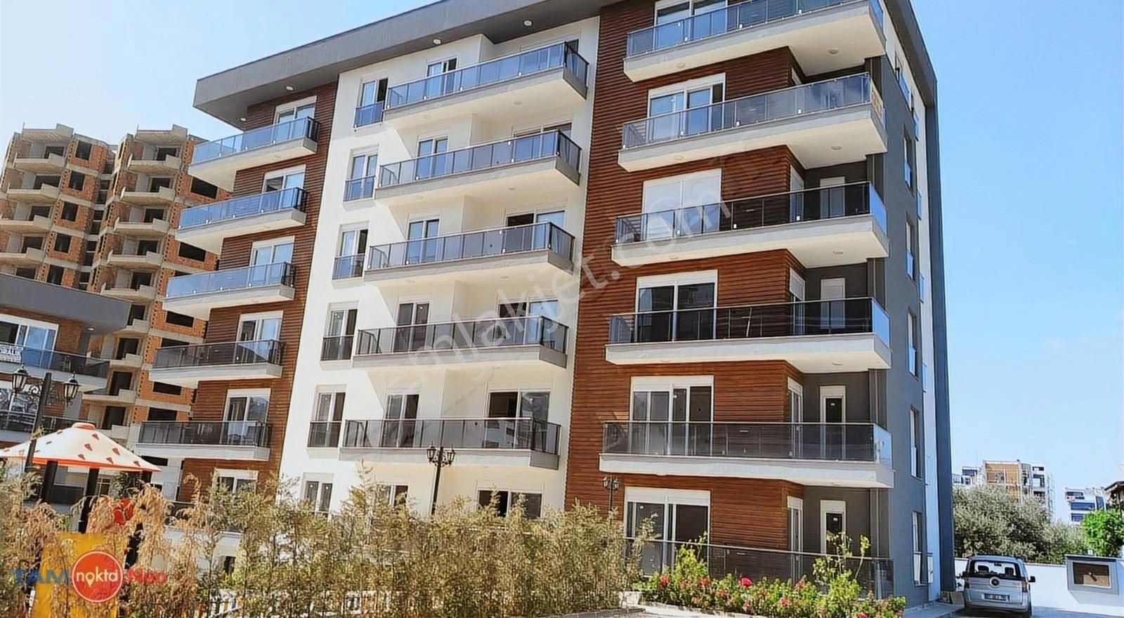 Satılık Kardeşkentler Caddesi'ne 100 Mt 2+1 Geniş Daire