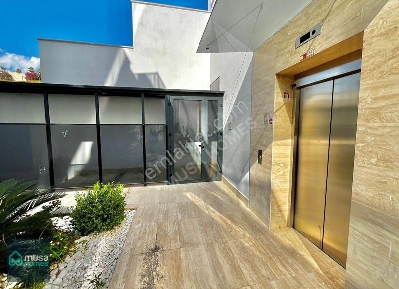 Alanya Kargıcakta Lüks Eşyalı Deniz Doğa Ve Kale Manzaralı Villa - Görsel 3