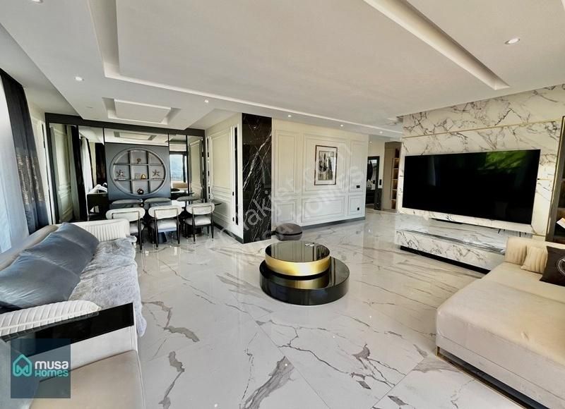 Alanya Kargıcakta Lüks Eşyalı Deniz Doğa Ve Kale Manzaralı Villa - Görsel 21