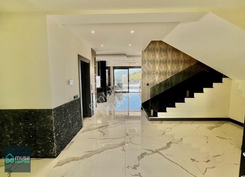 Alanya Kargıcakta Lüks Eşyalı Deniz Doğa Ve Kale Manzaralı Villa - Görsel 34