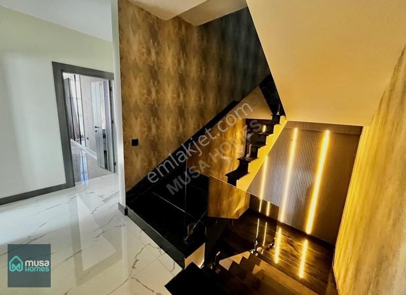 Alanya Kargıcakta Lüks Eşyalı Deniz Doğa Ve Kale Manzaralı Villa - Görsel 28