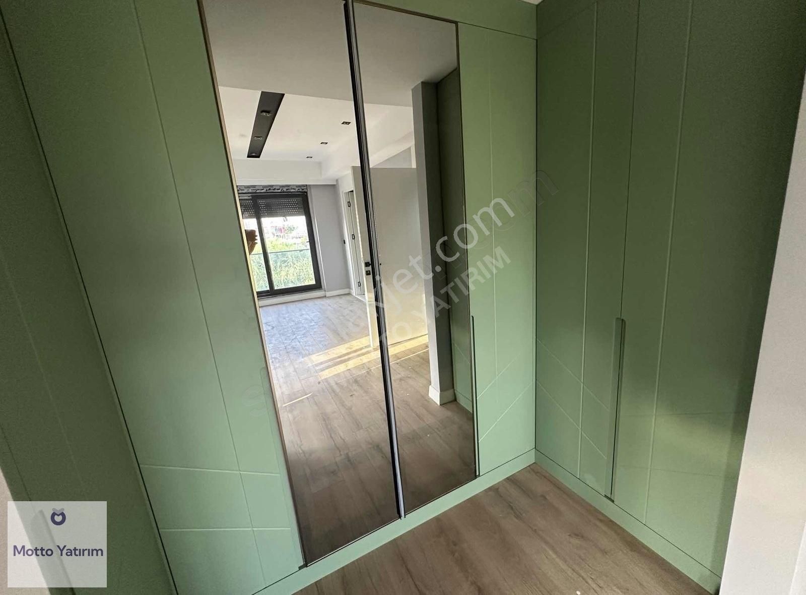 Aksu Barbaros'ta Site İçinde 4+1 Sıfır Lüks Acil Satılık Villa - Görsel 4