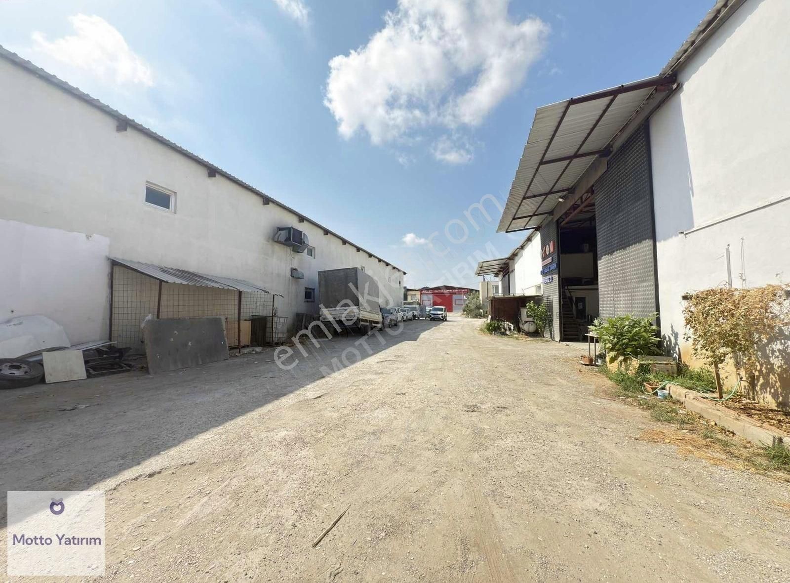 Muratpaşa Yeni Gölde Ruhsatlı 700 Kiralık Depo