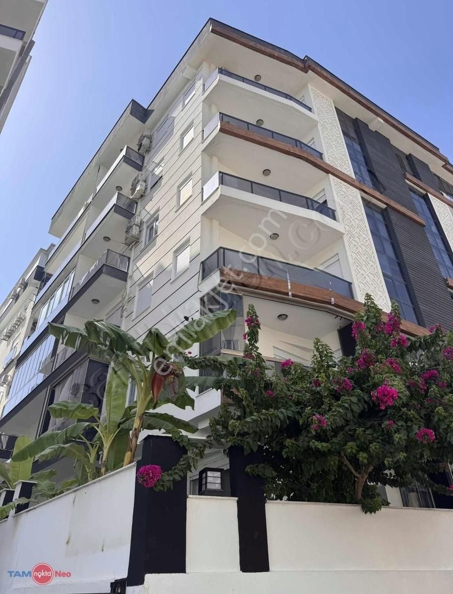 Sinan Mahallesinde Havuzlu Sitede 2+1 Daire