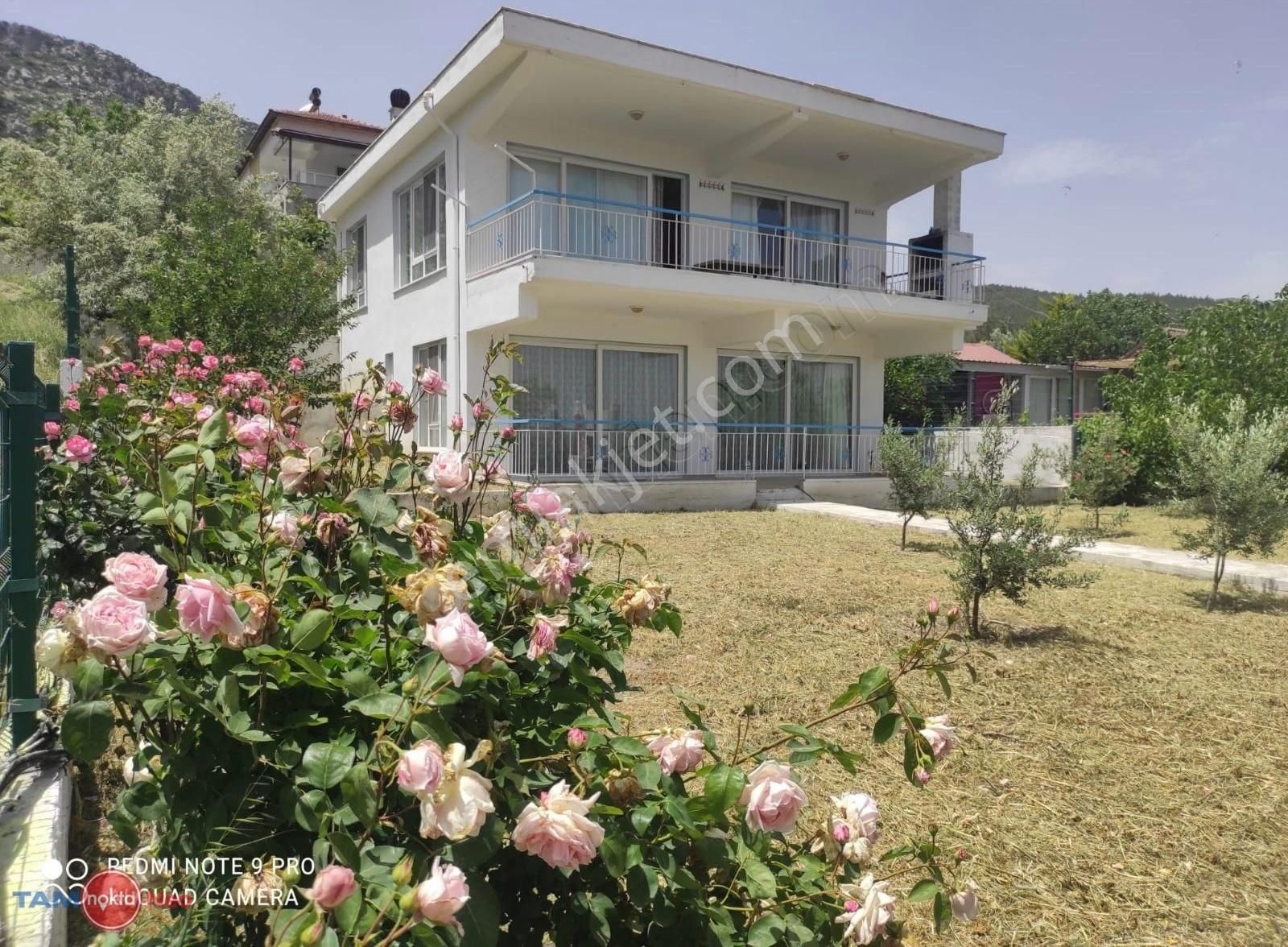 Döşemealtı Bademağacı 514 M2 Arsa İçinde 200 M2 Müstakil Satılık