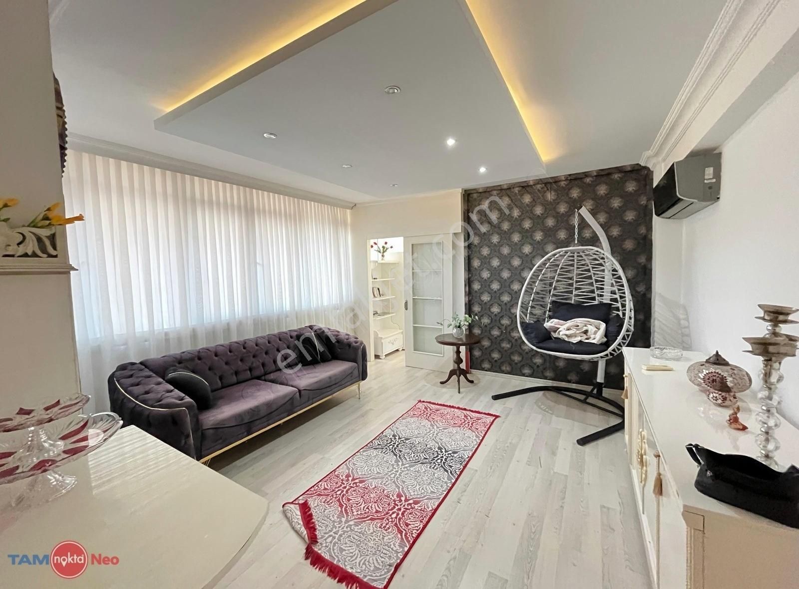 Gündoğdu Mah. 2+1 Giriş Katı, Kapalı Balkon